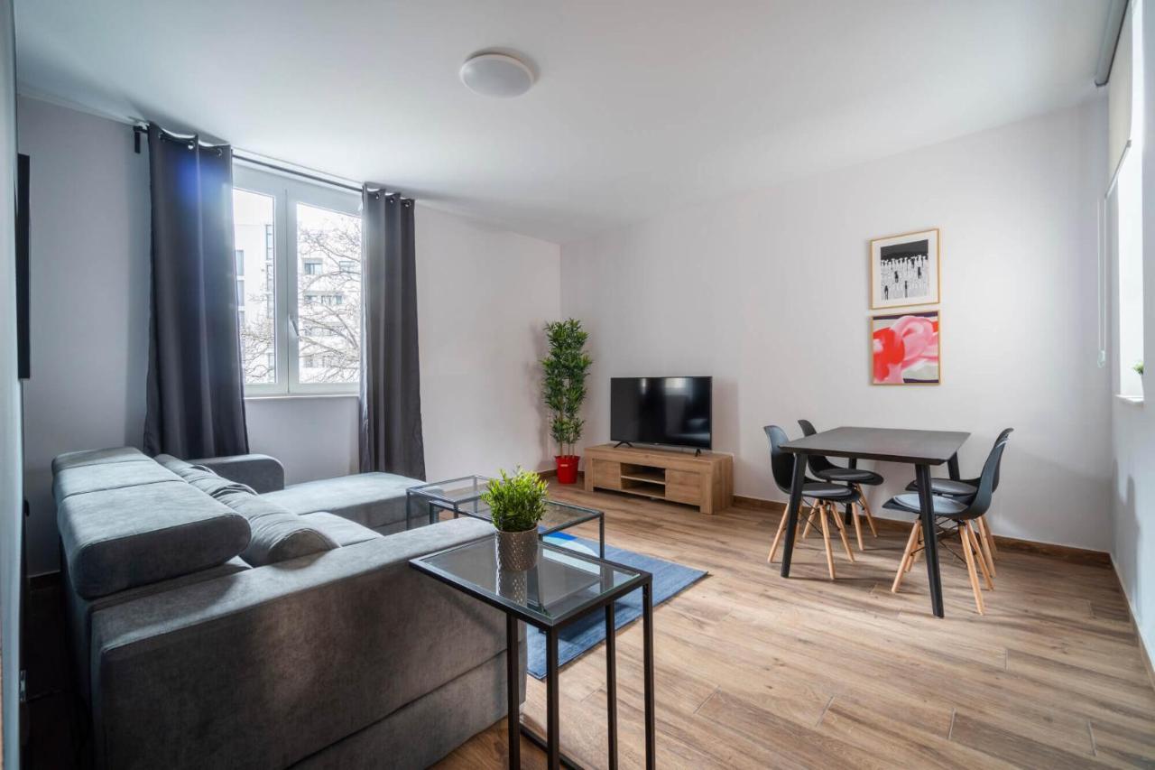 Hostgost Selected Suites - Botanical Garden Belgrade Luaran gambar